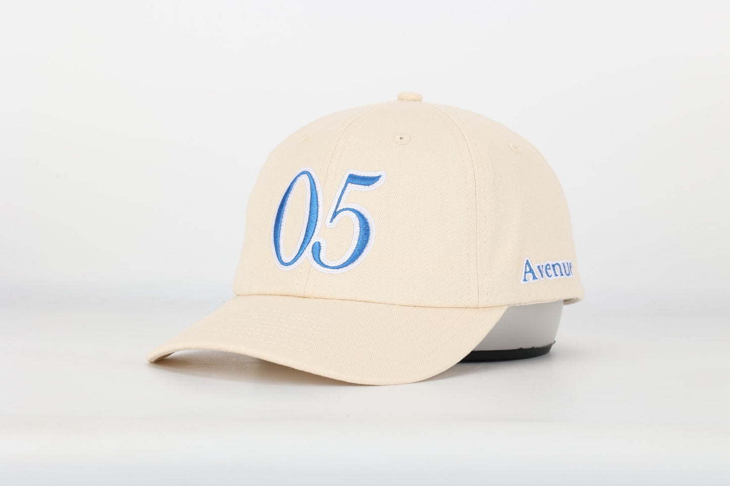 05 ESSENTIAL HAT